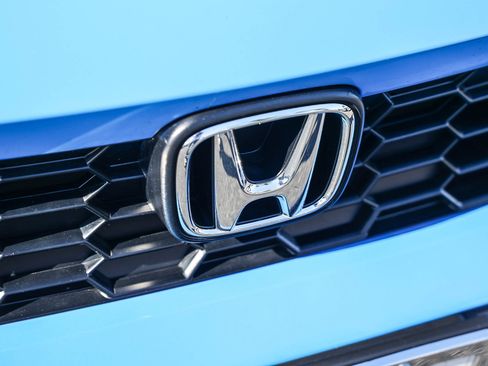 Used 2025 Honda Civic Sport image 16