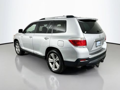 Used 2013 Toyota Highlander Limited AWD/4WD image 5