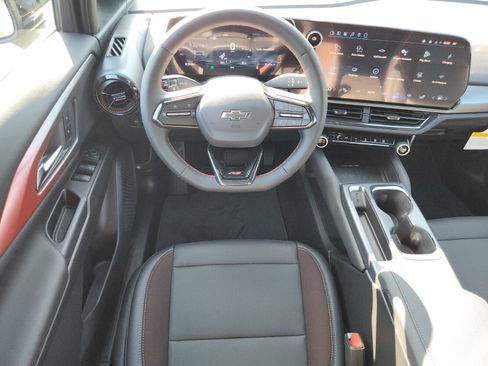 New 2026 Chevrolet Equinox EV RS image 9