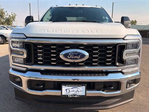 Used 2026 Ford F350 Lariat AWD/4WD image 4