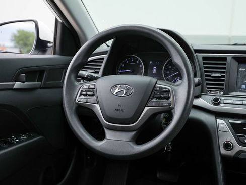 Used 2018 Hyundai Elantra SEL FWD image 26