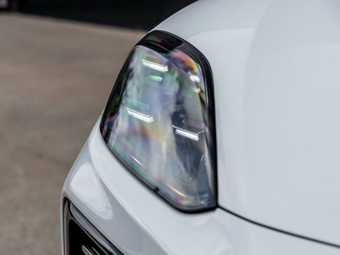 New 2026 Porsche Cayenne image 19