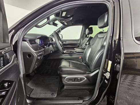 Used 2022 Jeep Wagoneer Series I AWD/4WD image 20