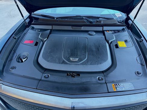 Used 2024 Cadillac Lyriq Sport image 35