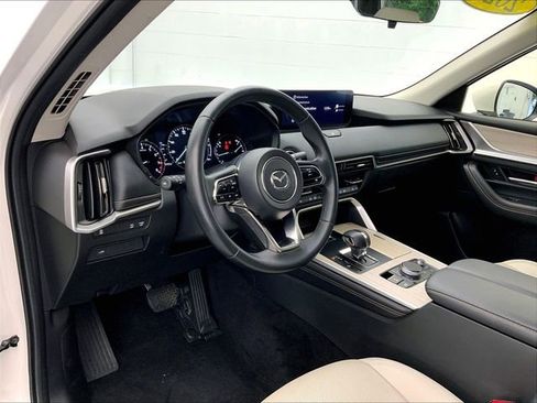Used 2024 MAZDA CX-90 3.3 Turbo w/ Preferred Package AWD/4WD image 4