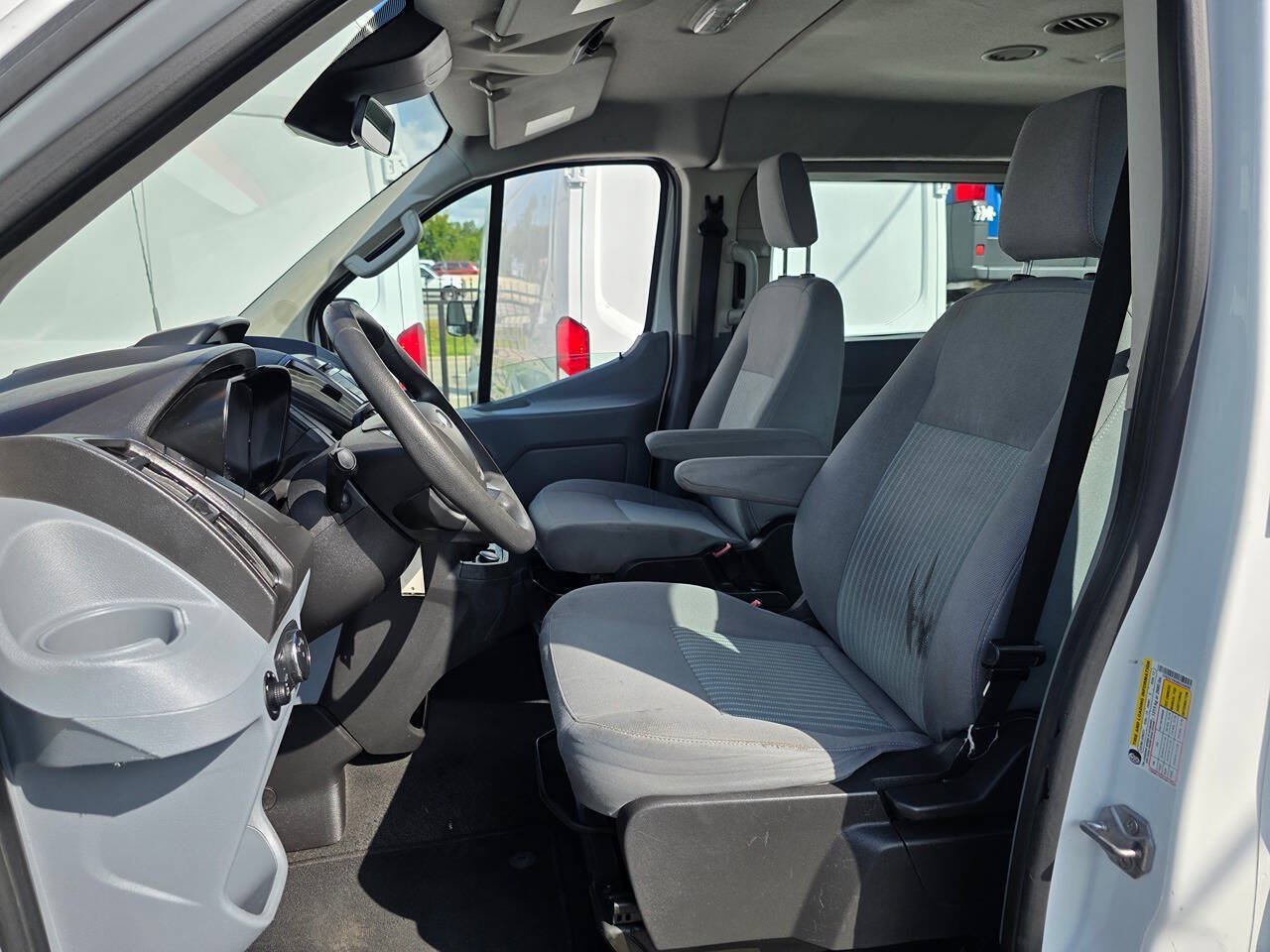 Used 2019 Ford Transit 350 XLT RWD image 10