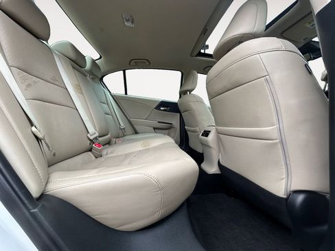 Used 2017 Honda Accord EX-L image 11