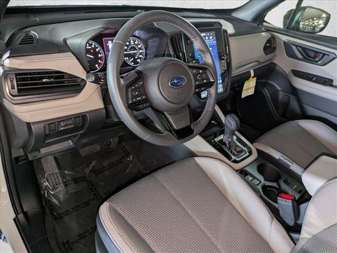 Used 2025 Subaru Forester Premium w/ Convenience Package #1 AWD/4WD image 10