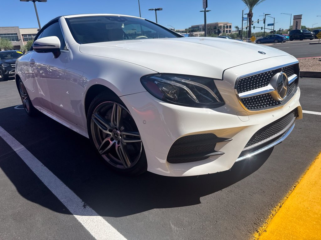 Used 2019 Mercedes-Benz E 450 4MATIC Cabriolet image 2