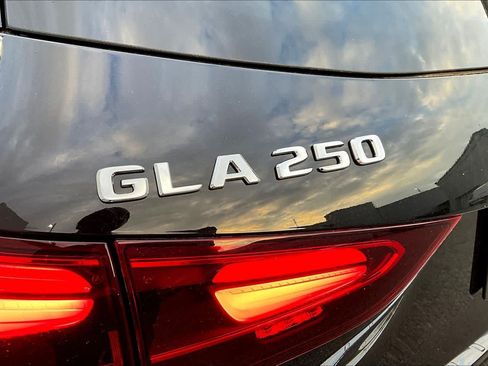 Used 2026 Mercedes-Benz GLA 250 4MATIC image 60