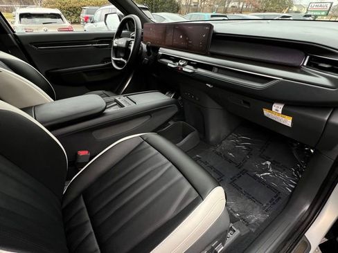 Used 2024 Kia EV9 GT-Line image 26