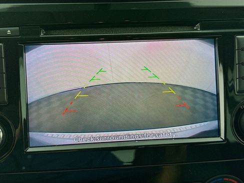Used 2018 Nissan Rogue S FWD image 21