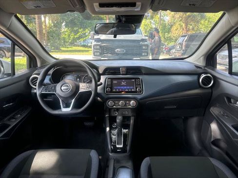 Used 2025 Nissan Versa SV FWD image 24