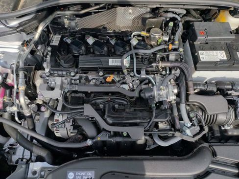 Used 2024 Toyota Corolla Cross LE FWD image 33
