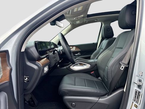 Used 2024 Mercedes-Benz GLE 350 4MATIC w/ Winter Package image 45