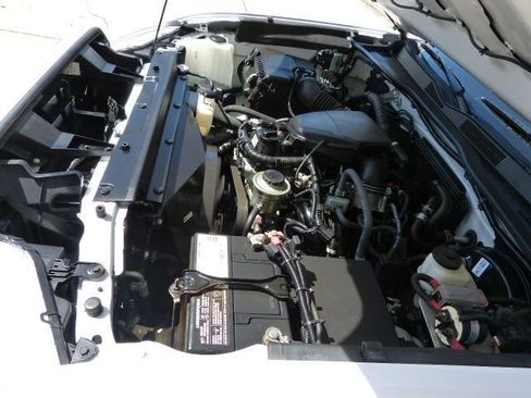 Used 2022 Toyota Tacoma SR image 10