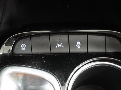 Used 2021 Buick Encore GX Select image 28