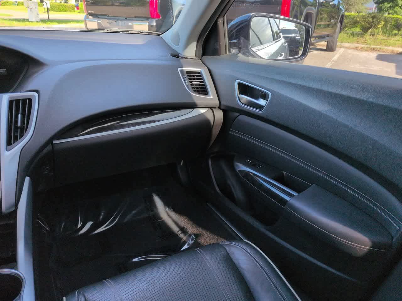 Used 2019 Acura TLX w/ Technology Package FWD image 16