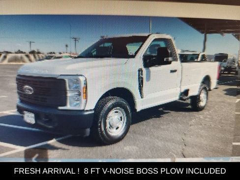Used 2025 Ford F250 XL w/ Snow Plow Prep Package AWD/4WD image 5