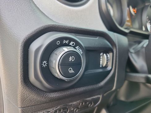 New 2025 Jeep Gladiator Sport image 19