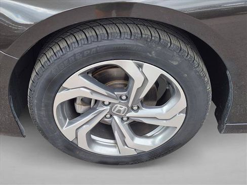 Used 2018 Honda Accord EX-L image 22