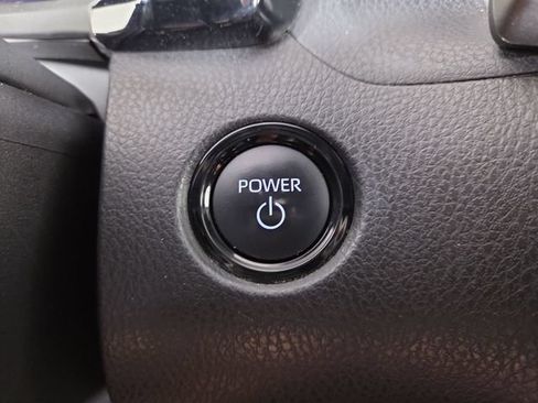 Used 2025 Toyota Camry SE FWD image 24