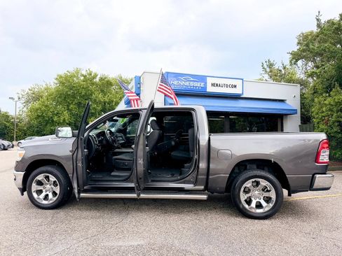 Used 2022 RAM 1500 Big Horn AWD/4WD image 16