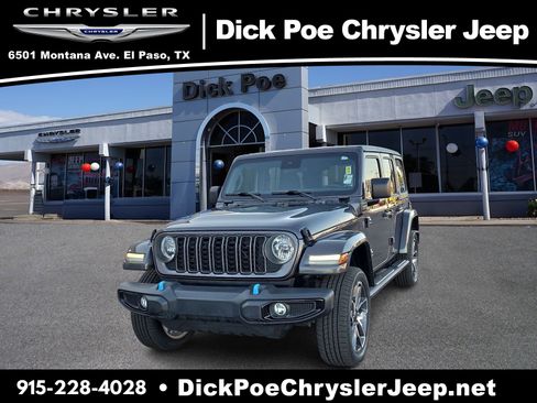 Used 2024 Jeep Wrangler Unlimited image 2