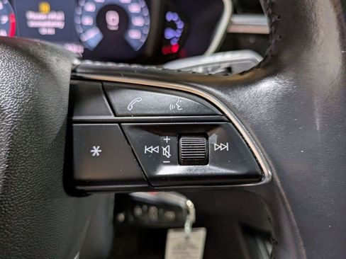 Used 2020 Audi Q3 2.0T Premium image 17