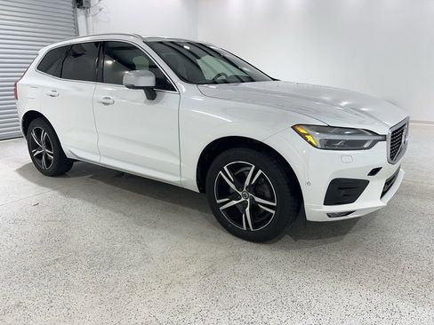 Used 2018 Volvo XC60 T6 R-Design w/ Convenience Package image 7