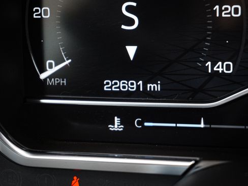 Used 2025 GMC Sierra 1500 AT4X AWD/4WD image 22