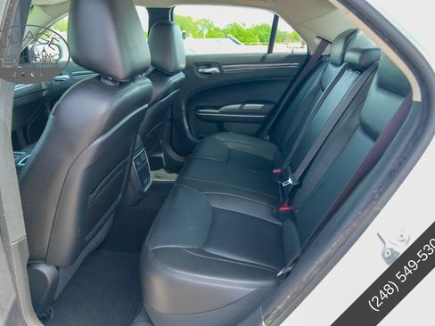 Used 2021 Chrysler 300 Touring L AWD/4WD image 13