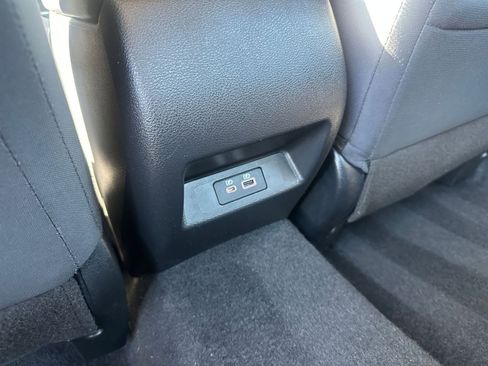 Used 2025 Nissan Altima 2.5 SV image 23