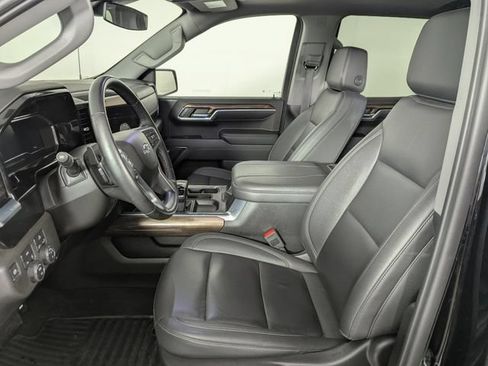 Used 2024 Chevrolet Silverado 1500 RST w/ Convenience Package II AWD/4WD image 12