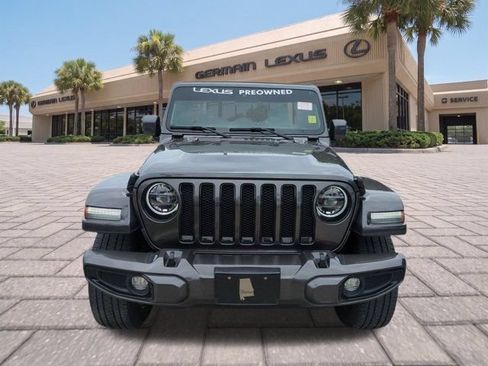 Used 2021 Jeep Wrangler Unlimited Sahara AWD/4WD image 9
