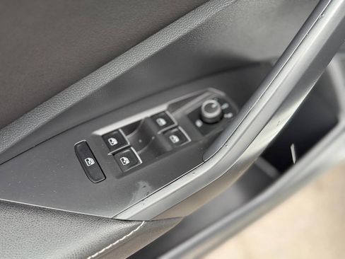 Used 2023 Volkswagen Jetta S image 62