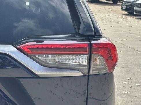 Used 2022 Toyota RAV4 XSE w/ Premium Package image 5