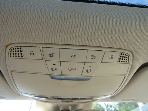 Used 2017 Mercedes-Benz C 300 4MATIC Sedan image 30