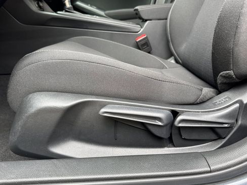 Used 2023 Honda Civic LX image 15