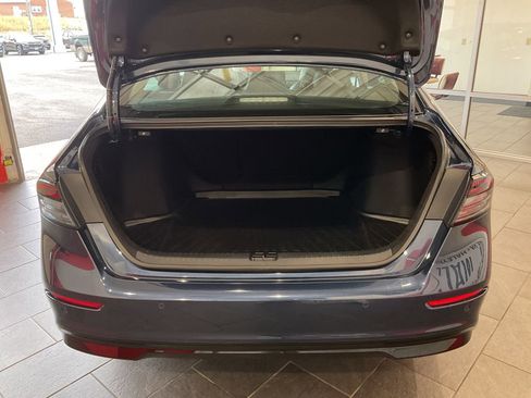 Used 2025 Honda Accord Touring image 11