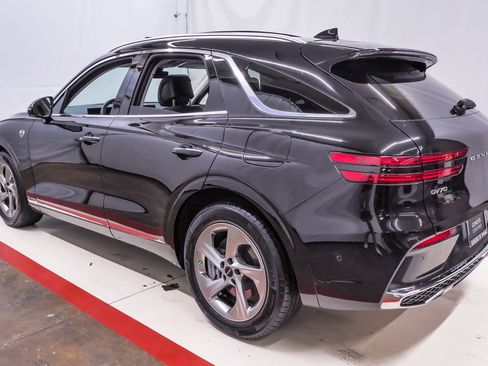 Certified 2026 Genesis GV70 2.5T Advanced image 8