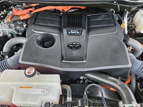 Used 2024 Toyota Sequoia Capstone image 32