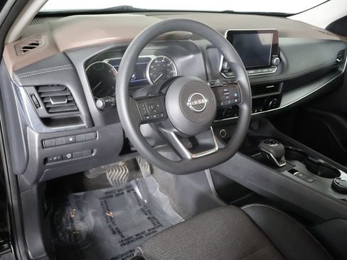 Used 2023 Nissan Rogue SV AWD/4WD image 24