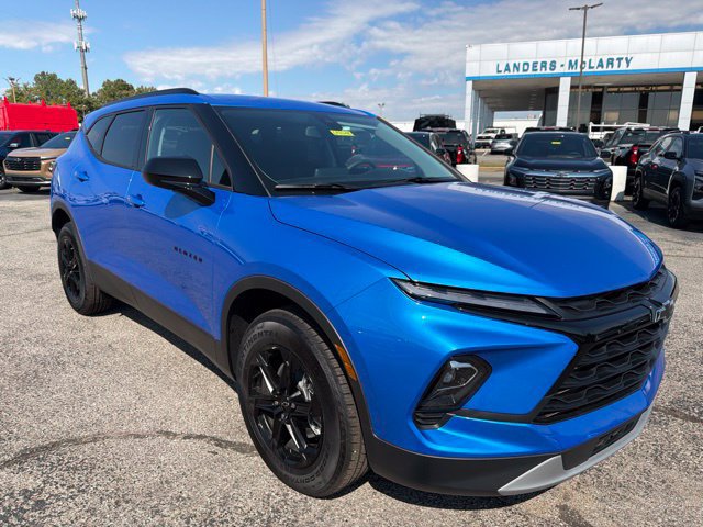 New 2026 Chevrolet Blazer LT w/ Convenience Package FWD image 1