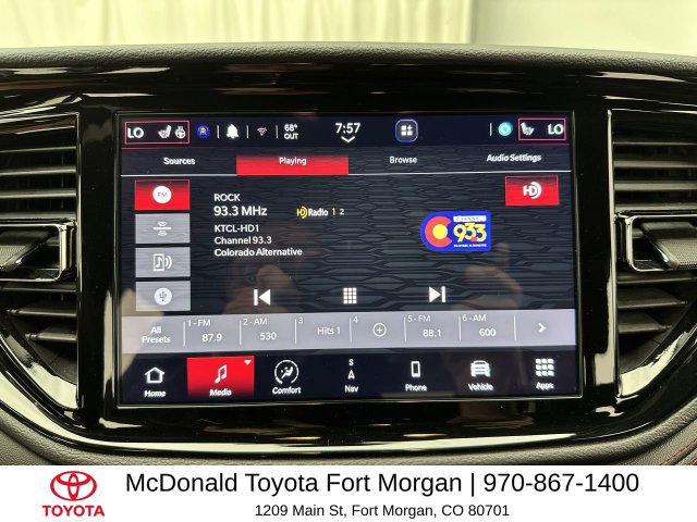 Used 2025 Dodge Durango GT AWD/4WD image 16