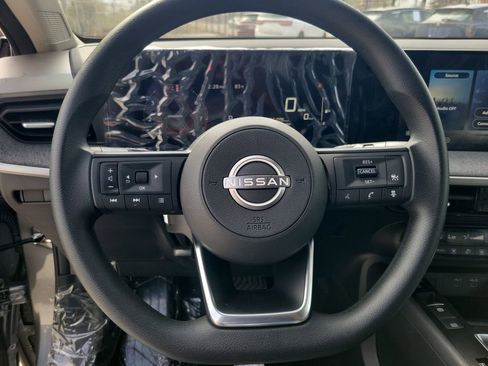 New 2026 Nissan Kicks SV w/ Charging Package FWD image 21