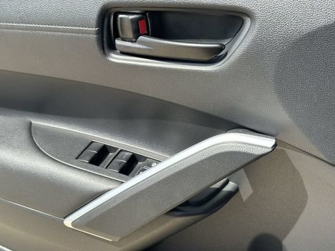 Used 2022 Toyota Corolla Cross LE FWD image 24