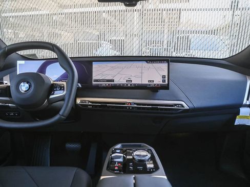 New 2026 BMW iX xDrive45 w/ Premium Package image 9