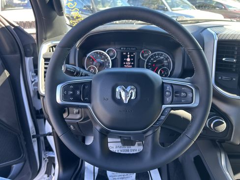 New 2026 RAM 1500 4x4 Crew Cab image 17