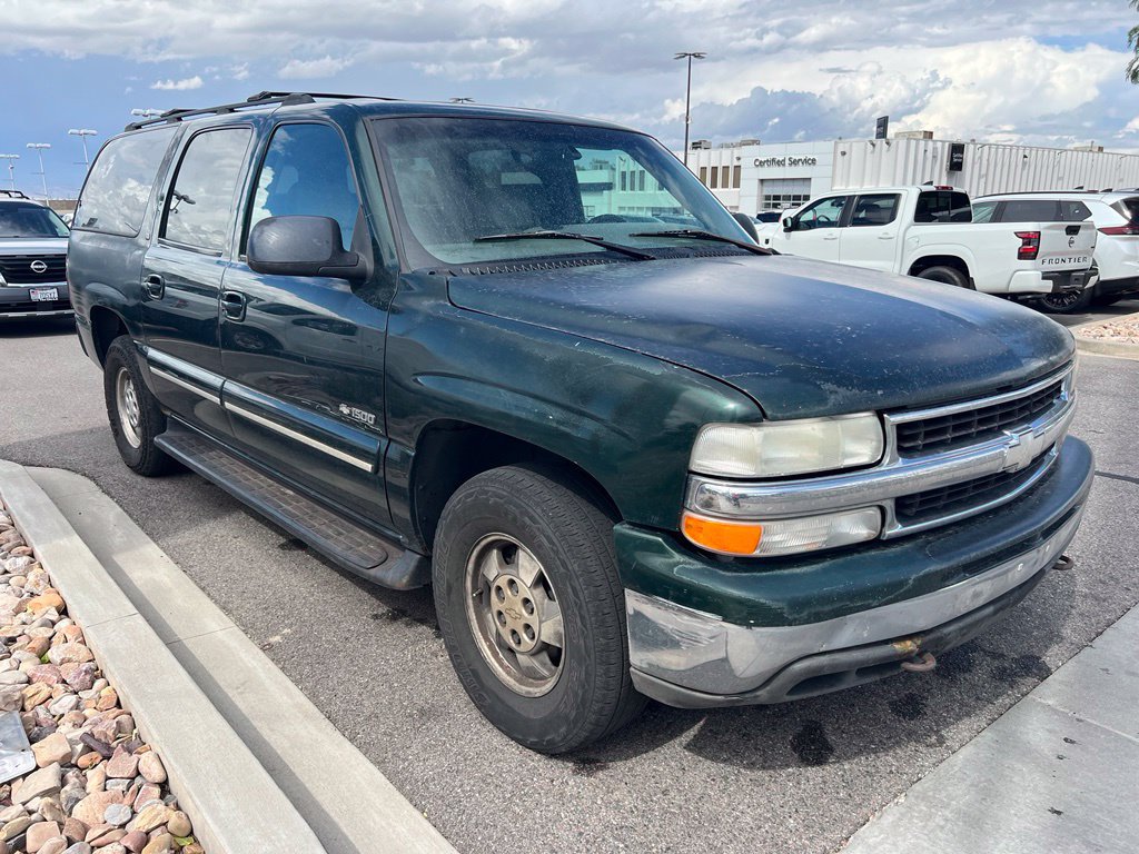 Used 2001 Chevrolet Suburban LT w/ LT Preferred Equipment Group AWD/4WD image 4